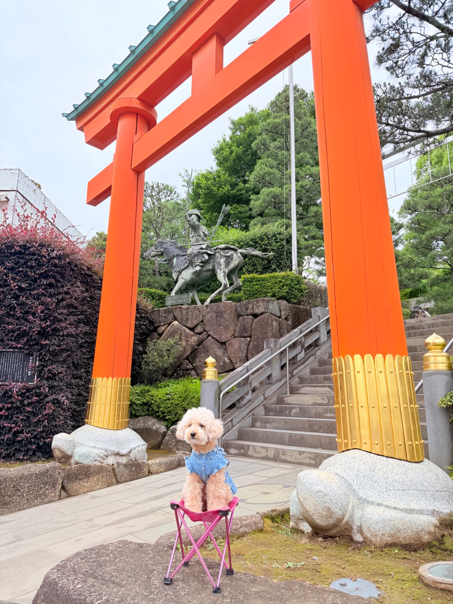 穴八幡宮